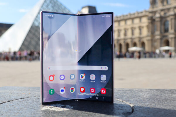 Samsung Galaxy Z Fold 6 in Paris in front of the Louvre pyramid