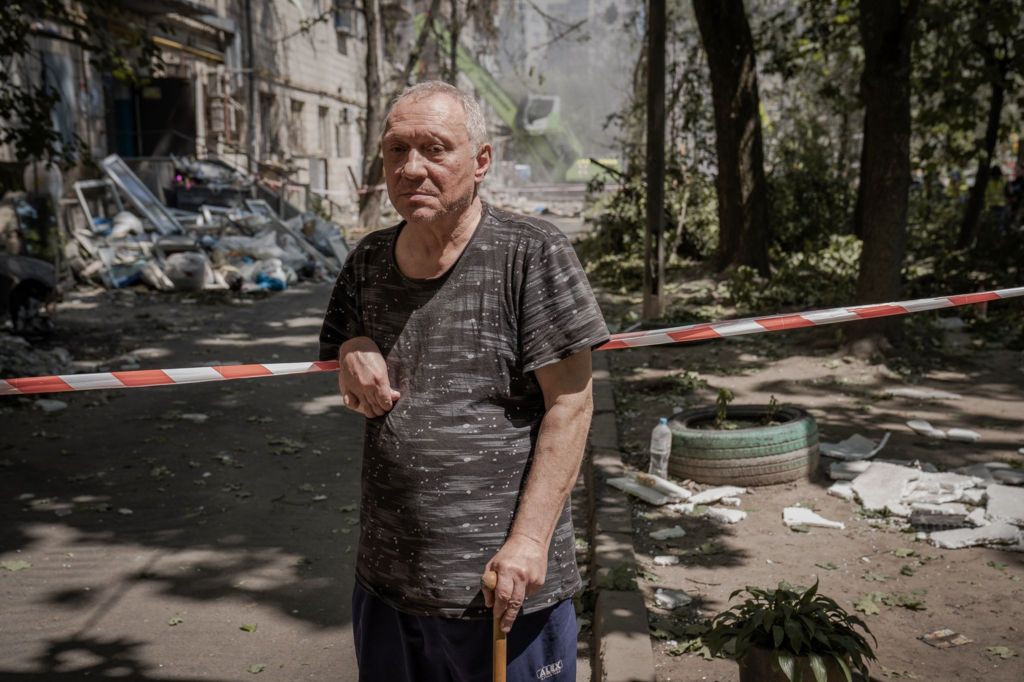 Oleksandr Bondarchuk was unable to make it to a shelter when the strikes hit Kyiv.