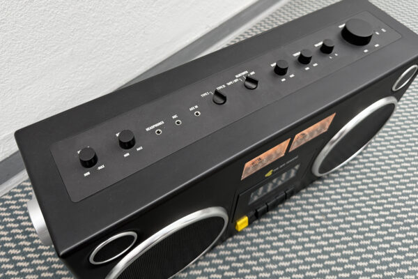 The controls on the top of the We Are Rewind GB-001 boombox
